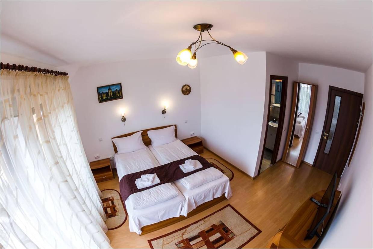 シビウCasa Ienciuアパートメント エクステリア 写真